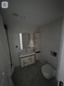 شوقەیەکی یەک ژووری نوستن لەگەڵ دیمەنێکی نایاب وێنە 5