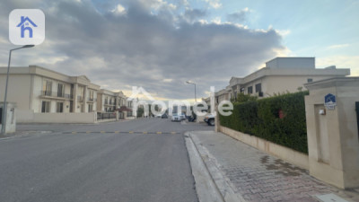 Modern Villa with 4 Bedrooms in Erbil image 4