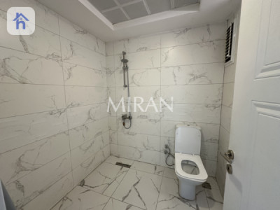 Modern Apartment image 5
