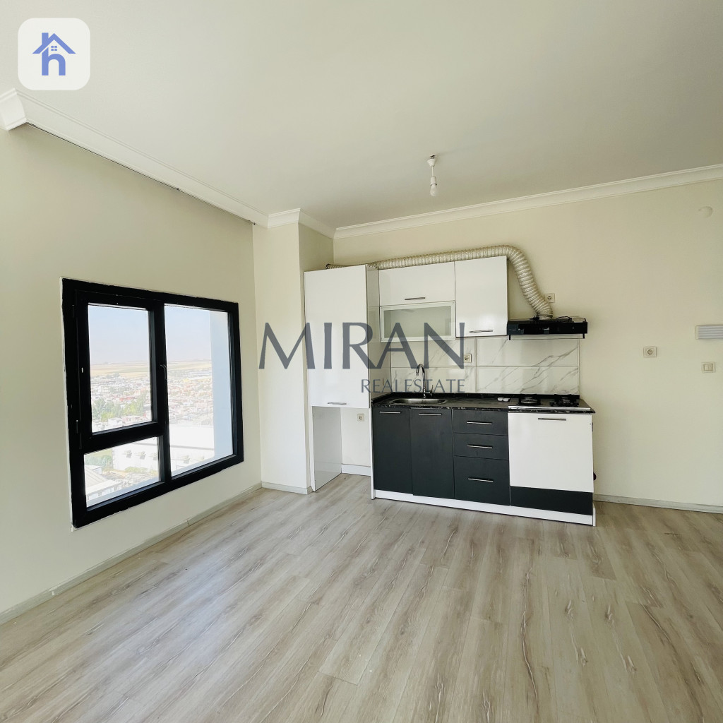 Elegant Apartment with Spacious Hall