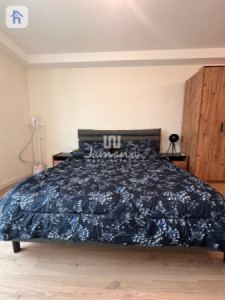 Modern Apartment in Empire Wings Image 12