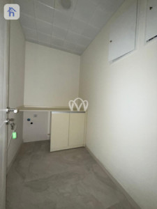 Internal View House Image 6