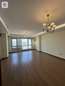 Spacious 3 Bedroom Apartment with Park View — 1