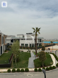 Luxurious House in Pavilion Image 14