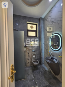 Luxury House with 6 Bedrooms image 20