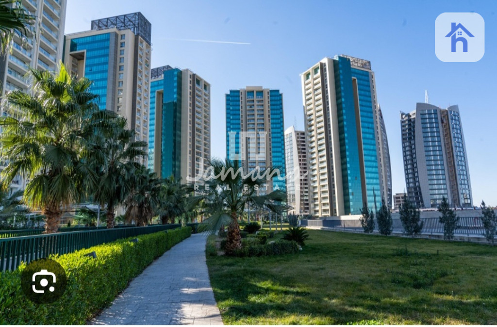 Chic 1BR Apartment with Balcony
