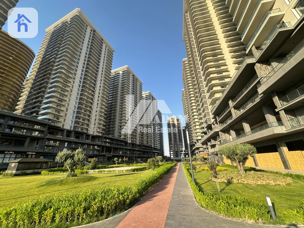Luxurious 3-Bedroom Apartment in Rami Towers
