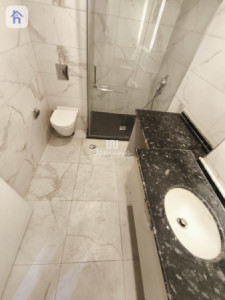 10th Floor Apartment for Rent Image 4