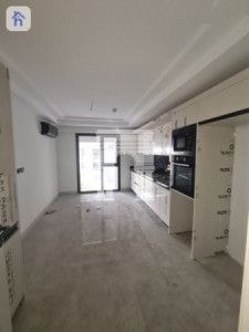 Spacious 3-Bedroom Apartment in Rami Towers image 2