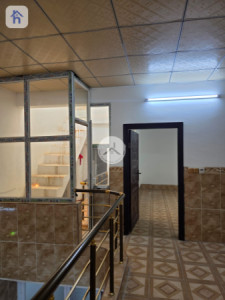 Spacious house with multiple rooms image 6