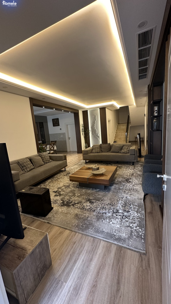 VIP House