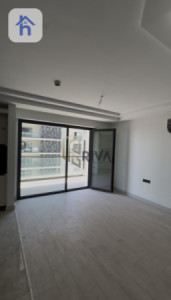 Modern Apartment in Rami Towers image 5