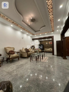 Large Family House in Dream City image 7