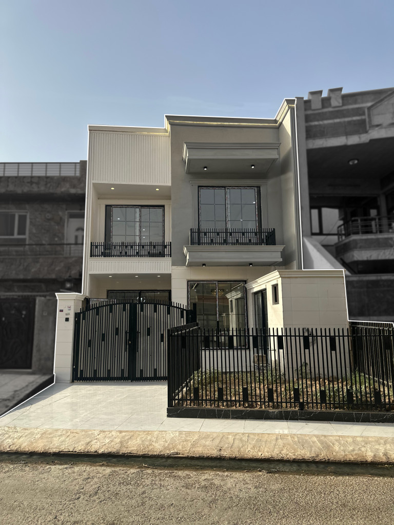 منزل طابقین