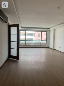 Modern 5-BR Apartment in Erbil Image 5