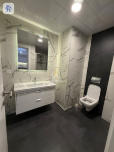 Cozy apartment in high-rise building Image 5