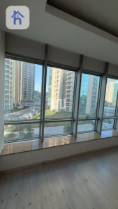 Modern Apartment with 2 Bedrooms image 2