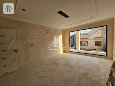 خانووی دوو نهۆمی وێنە 8