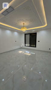 Spacious Home with Six Bedrooms image 32