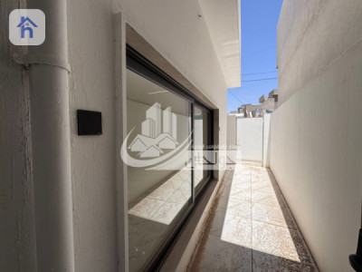 Modern Home for sale Image 7
