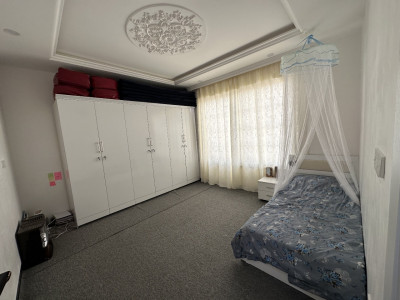 Corner House Image 6
