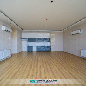 Luxurious Three Bedroom Apartment Image 7