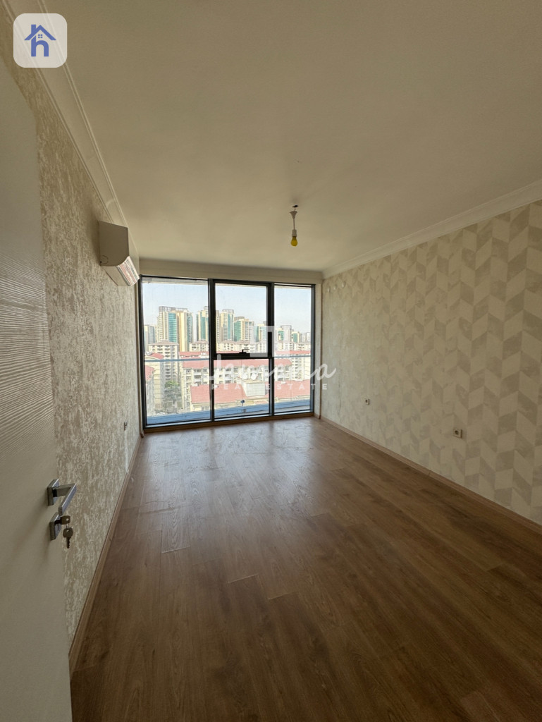 Two-Bedroom Apartment in Wavey Avenue