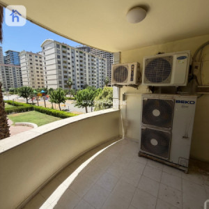 Spacious Apartment in Empire Royal Complex image 2