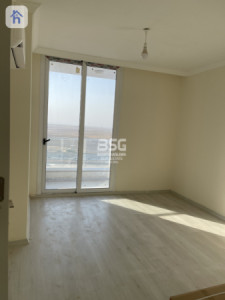Spacious 2-Bedroom Rental Image 5