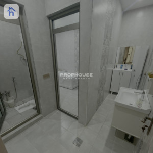 5-Bedroom House For Sale Image 15