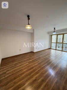 Modern Apartment image 6