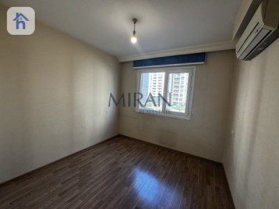 Spacious Fully-Furnished Residence in Empire Royal Image 6
