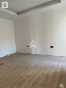 Modern 4-Bedroom House in Mountain View Image 10