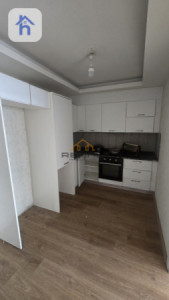 Modern Apartment image 5