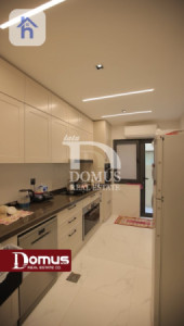 Modern House image 5