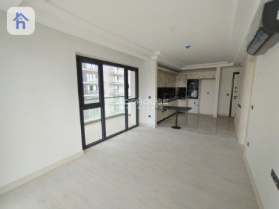 Stylish 1-Bedroom Apartment for Sale Image 5