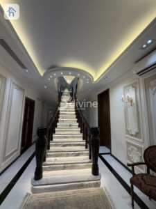 Luxury House image 6