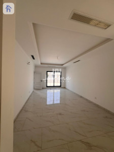 Spacious House with Modern Design Image 9