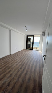 Apartment (Watch with 360 degree) Image 3