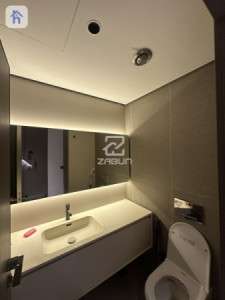 Luxurious Tower Apartment Image 5