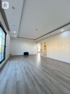 Corner House Image 12
