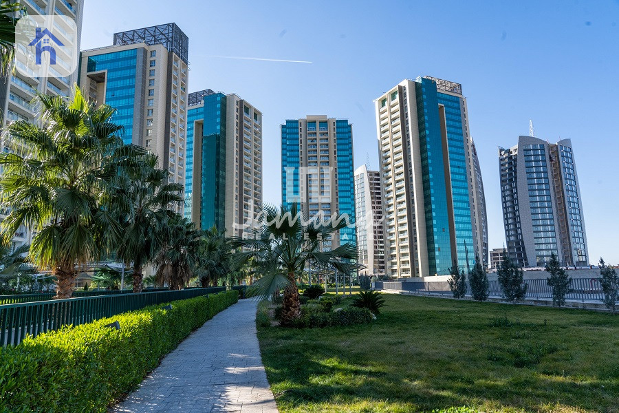 Spacious Modern Apartment in Empire Wings