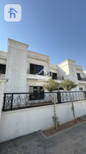 خانووی ٤ ژووری نوستن بۆ فرۆشتن image 2