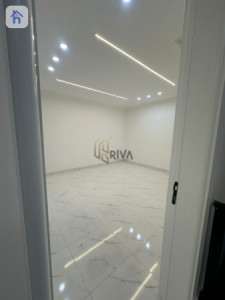 Spacious House with 4 Bedrooms Image 6