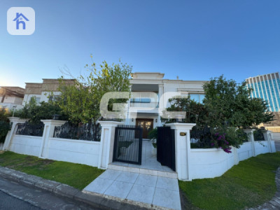 Corner House Image 3