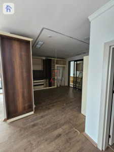 Family House with 4 Bedrooms Image 7