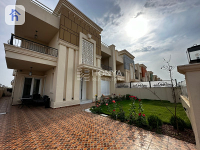 Modern House image 5
