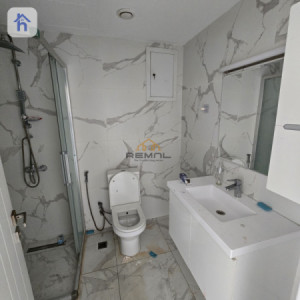 Studio Apartment image 7