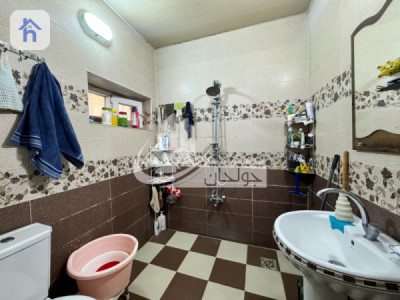 One Floor House image 8
