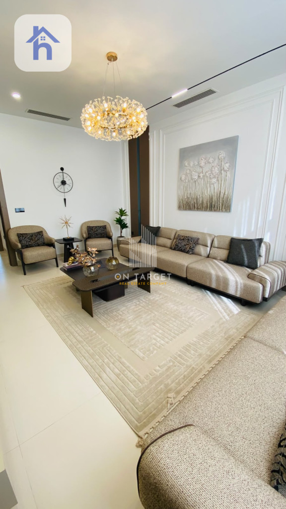 Spacious Home in Asco Village — 2